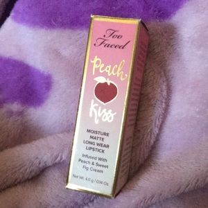 🌹Too Faced Peach Kiss Matte Long Wear Lipstick🌹